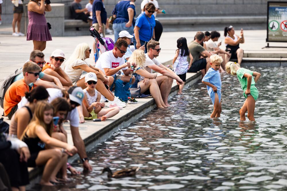 Phoenix bate récord con 19 días seguidos con temperaturas por encima de 43 grados Celsius EFE/EPA/JIM LO SCALZO