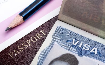 ¿Qué se tramita primero el pasaporte o la visa americana? ¿Cuál es más difícil de obtener?