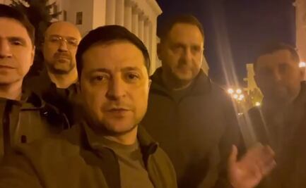 "Manténganse firmes. Ustedes son todo lo que tenemos", pide Zelenski a ejército ucraniano