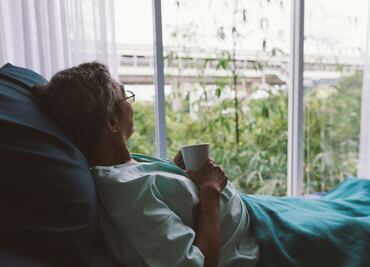 Alerta en Estados Unidos. Retiran más de 200 mil barandillas de asistencia para camas por riesgo de asfixia