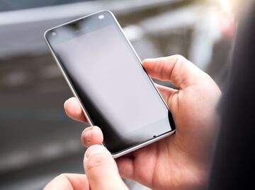 5 tips para saber si alguien espía tu teléfono con un “stalkerware”