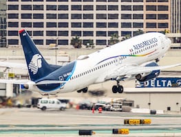 Incidente en AICM: Avión de Aeroméxico estuvo cerca de chocar con vuelo de Delta en pista de aterrizaje