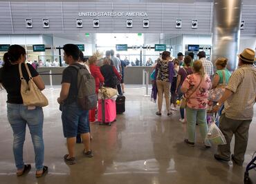 Estados Unidos abrirá sus fronteras a viajeros vacunados el 8 de noviembre