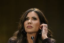 Donald Trump reemplaza a Kristi Noem en Seguridad Nacional tras críticas en el Capitolio