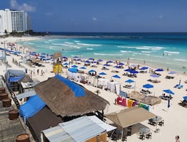 Nuevas rutas desde Austin a Cancún, AIFA y Palm Springs: más destinos, más viajes