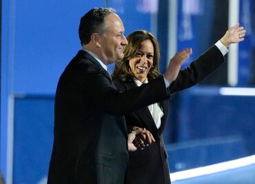 Elecciones Estados Unidos 2024. ¿Quién es Douglas Emhoff, esposo de Kamala Harris?