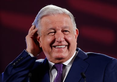 AMLO rompe el silencio: presenta ‘Grandeza’ y explica por qué se retiró de la vida pública