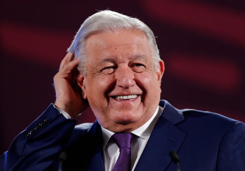 AMLO rompe el silencio: presenta ‘Grandeza’ y explica por qué se retiró de la vida pública. Foto: EFE