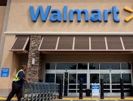 Mujer gana 2.1 millones de dólares tras demandar a Walmart por acusación de robo