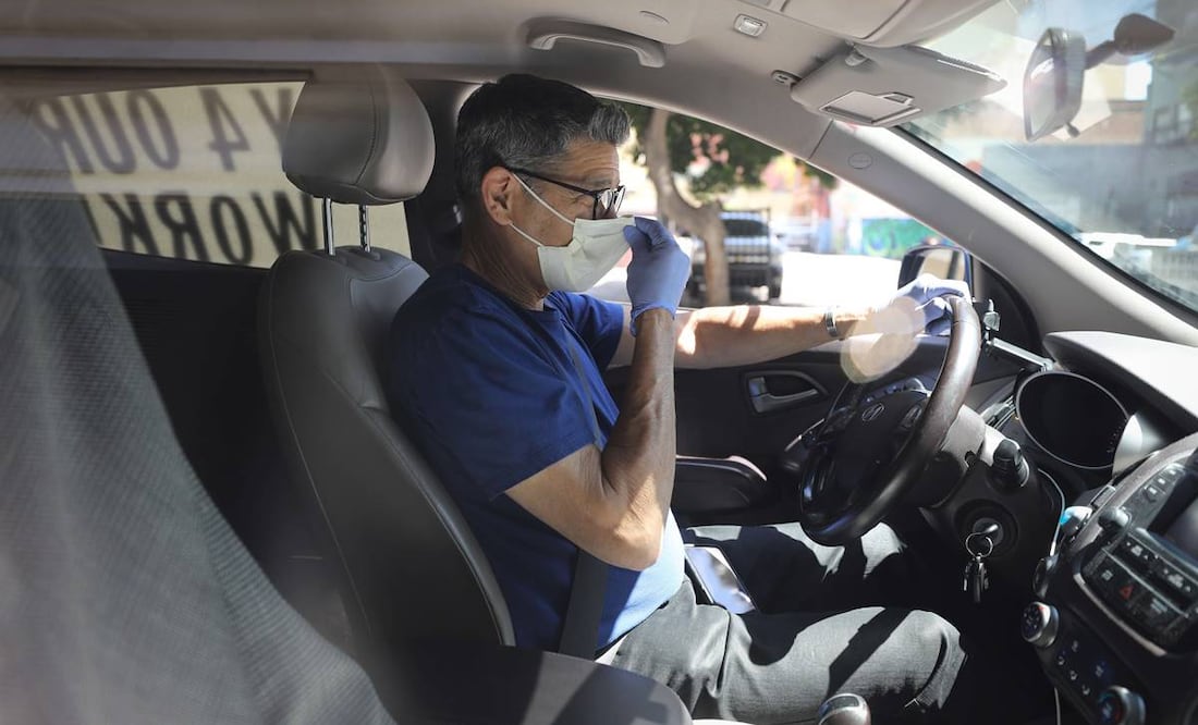 La Embajada solicita choferes con más de tres años de experiencia. Foto: AFP