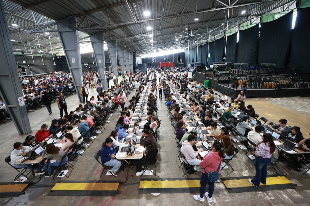 Examen UNAM 2026: así fue la prueba presencial para miles de aspirantes tras polémica con IA. Foto: EFE/ Mario Guzmán