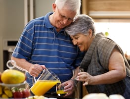 ¿Qué jugo ayuda a bajar el ácido úrico? Esto dicen los expertos