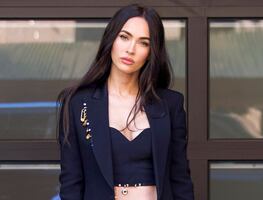 Megan Fox cautiva con sexy crop top en calles de Nueva York