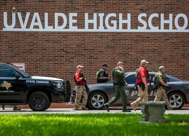 14 niños y un maestro muertos por tiroteo en primaria de Texas