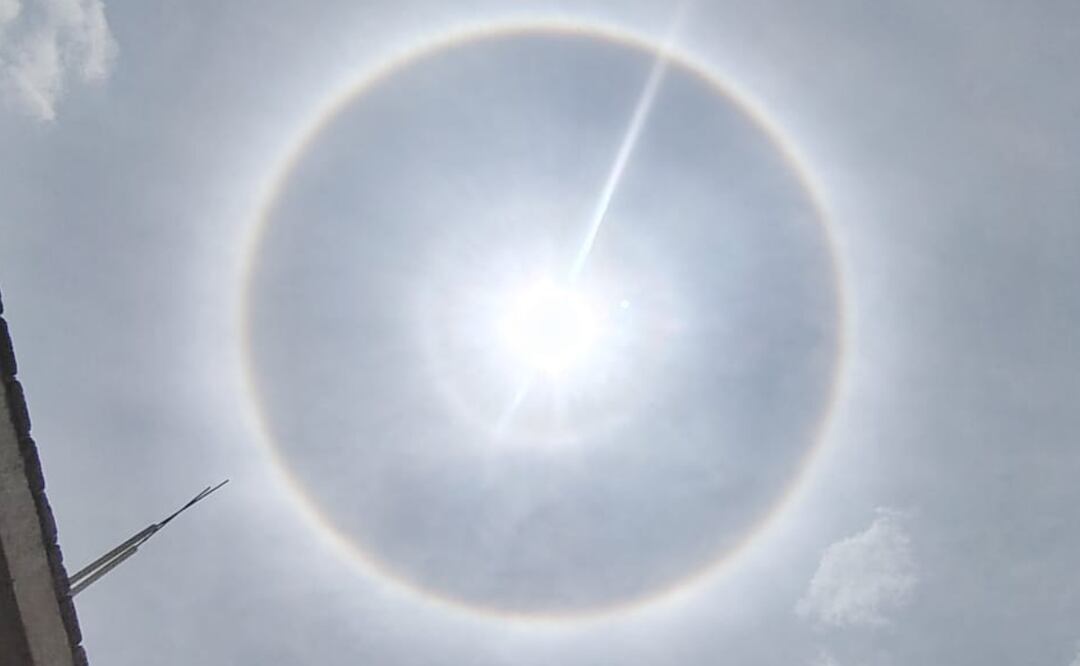 CDMX se ilumina con un halo solar: ¿cómo se forma y por qué ocurrió hoy? FOTO: Mariana G. Sixtos @divulgarcita