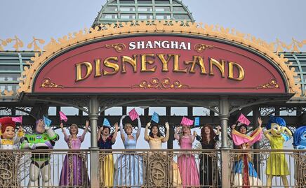 Abre Disneyland Shanghái, el primer parque del mundo de este tipo en hacerlo