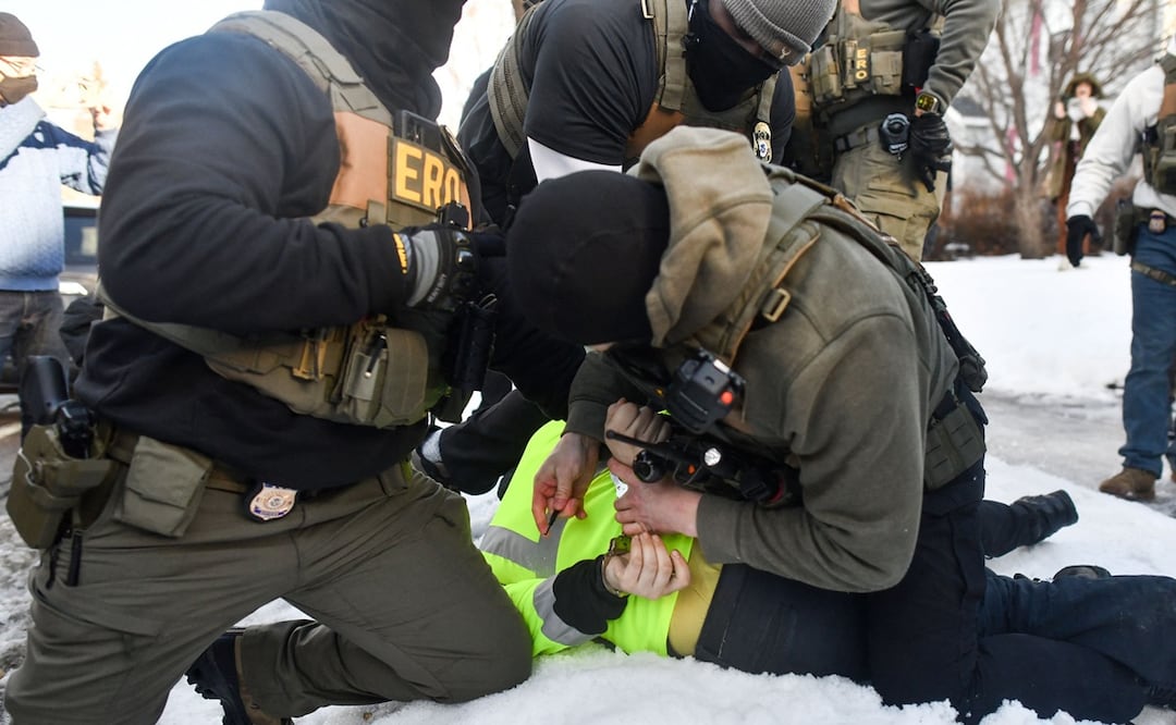 Agentes de ICE comen en restaurante mexicano en Minnesota y luego detienen a los trabajadores Foto: (Photo by Octavio JONES / AFP). Imagen ilustrativa