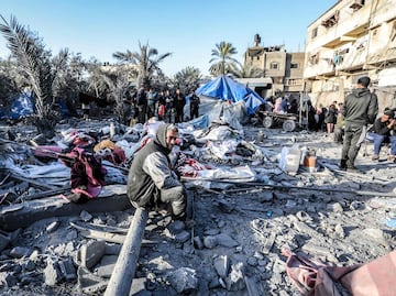 Ataques de Israel siguen matando a civiles que buscan comida en la Franja de Gaza