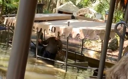 Atracción de Disney World se hunde con pasajeros a bordo 