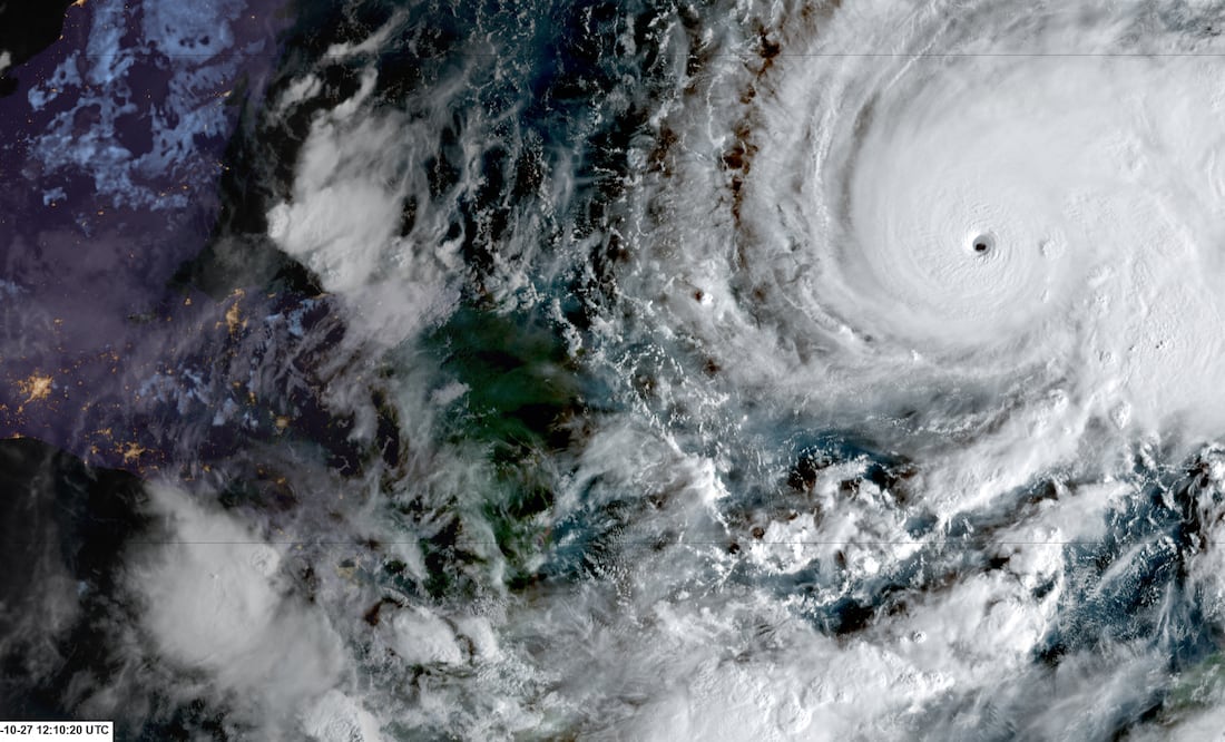 Alerta máxima en Jamaica: el huracán Melissa alcanza categoría 5 y amenaza con una crisis humanitaria (Photo by RAMMB/CIRA / AFP)
