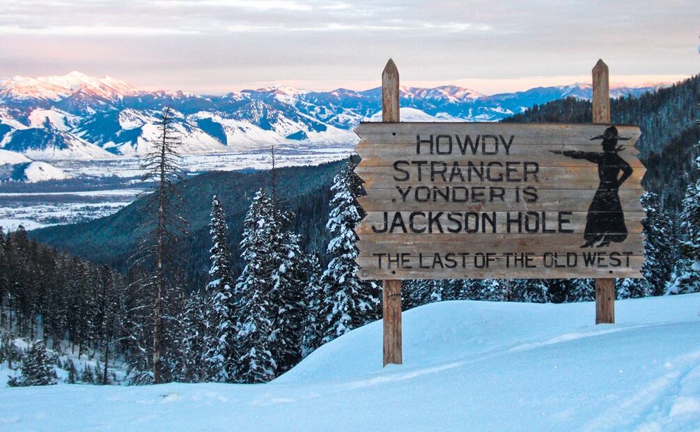 Jackson Hole Sign- Winter. Foto: iStock/ TenleyThompson