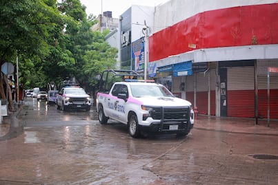 México reporta 30 detenidos y 32 muertos por la violencia del narco en Sinaloa