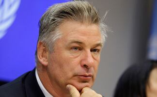 Presentan primera demanda por negligencia contra Baldwin y equipo de 'Rust'