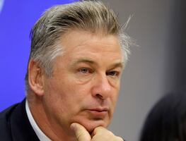 Presentan primera demanda por negligencia contra Baldwin y equipo de 'Rust'