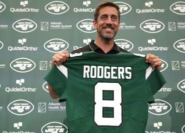 Aaron Rodgers, el nuevo “quarterback” de los Jets; “no soy un salvador”