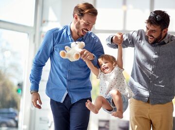 Hay más de 1.2 millones de hogares formados por parejas homosexuales en EU