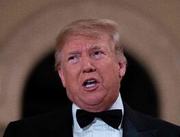 Trump señala que el FBI "robó" sus tres pasaportes en cateo en Mar-a-Lago