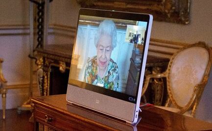 La reina Isabel II retoma actividades de forma virtual
