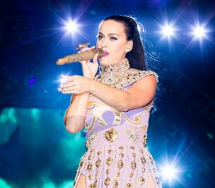 Los exóticos outfits de Katy Perry