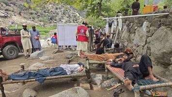 Nuevo sismo sacude Afganistán: familias atrapadas y pueblos enteros devastados tras primer terremoto de magnitud 6