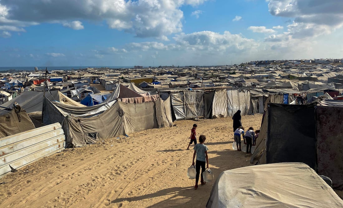 Más de 30 niños palestinos enfermos serán evacuados a Italia para recibir atención médica. (Photo by AFP)