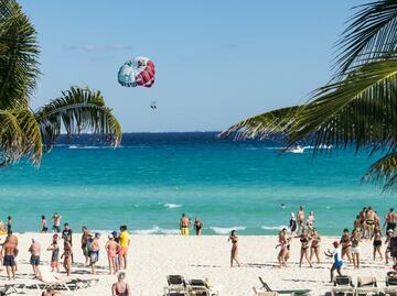 Aumentan a 44 los 'spring breakers' de Texas que dan positivo a Covid-19