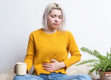 La planta medicinal que cura el estreñimiento y mejora tu digestión, según la OMS