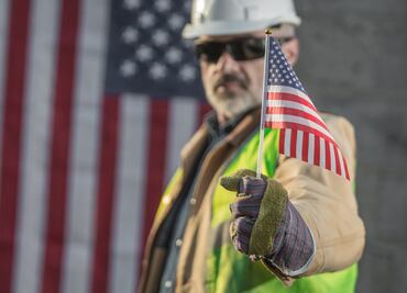 Ve a trabajar a Estados Unidos como constructor y gana $49,900 (piden primaria)