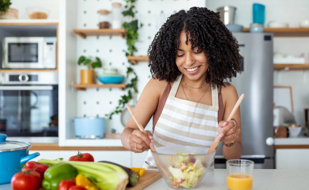 Aprende sobre alimentación saludable con el curso GRATIS y en línea de la Universidad Javeriana. iStock/stefanamer