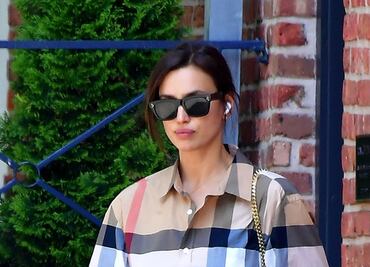 ¿Reconciliación? Captan a Irina Shayk en la casa de Bradley Cooper