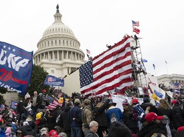 Asalto al Capitolio. Ex luchador que golpeó a policía pasará 40 meses en prisión