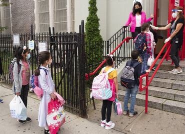 Covid-19. Nueva York cierra colegios en zonas con brotes del virus