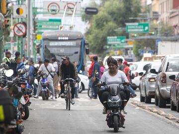 Nuevas normas para bicis eléctricas y scooters en CDMX: ¿licencias y placas?