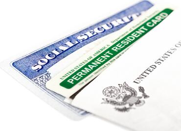 Así afectaría la petición de seguro médico a solicitantes de Green Card