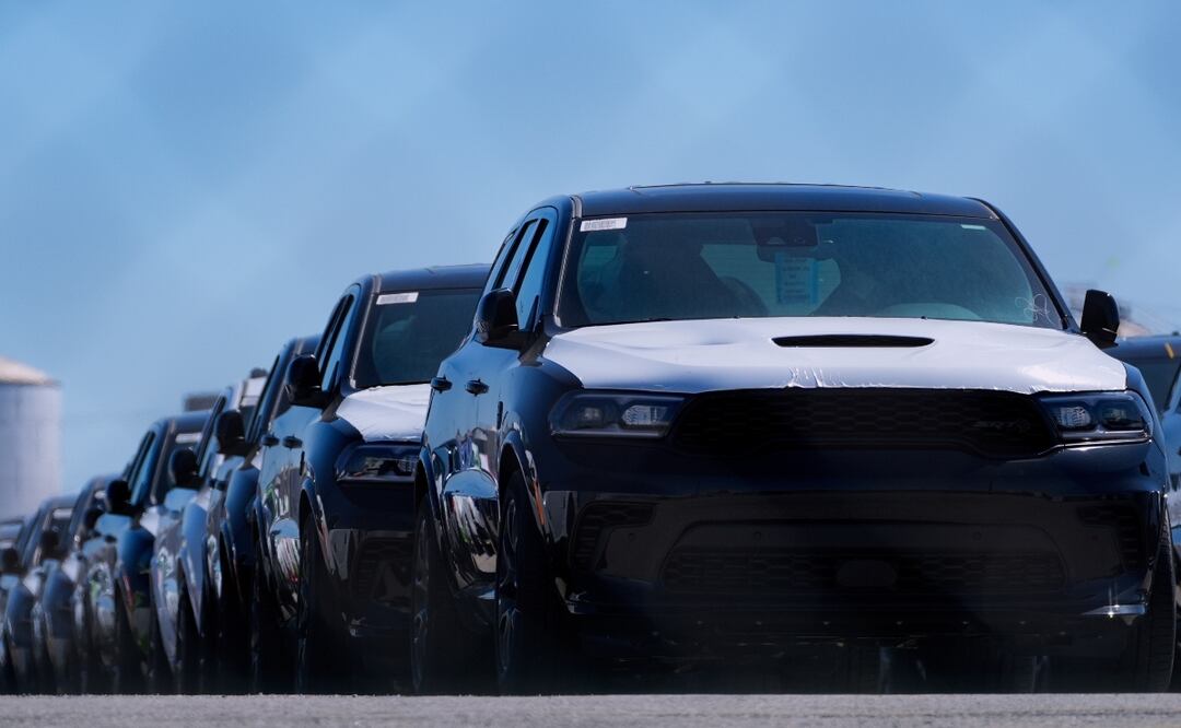 Fabricantes de autos reportan ventas récord antes de que entren en vigor aranceles de Trump. Foto: AP