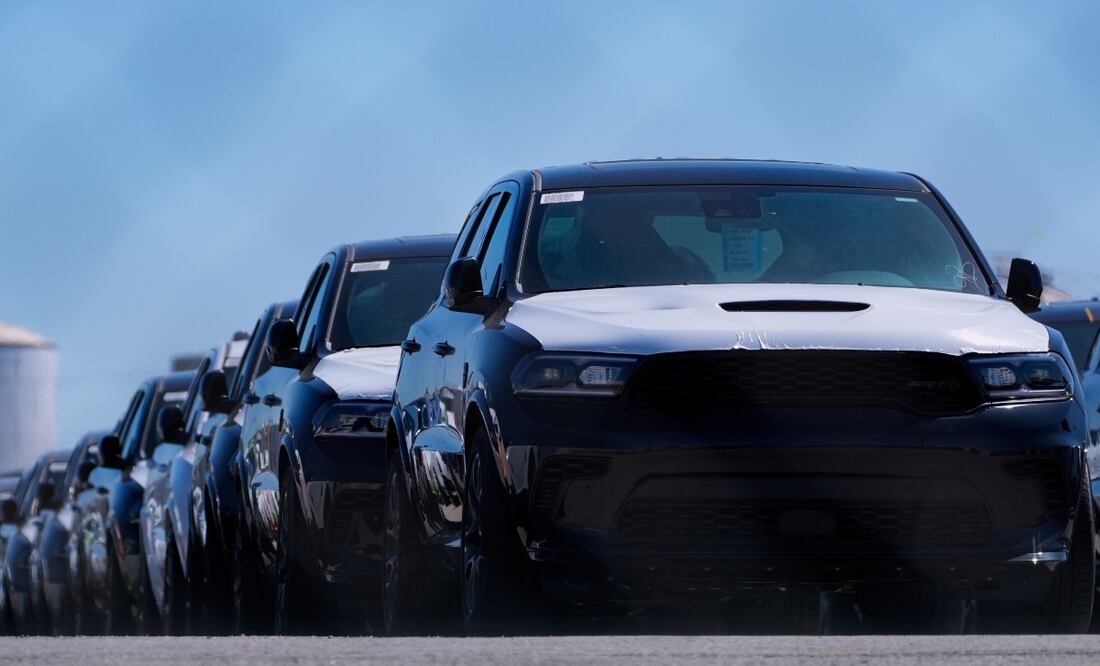 Fabricantes de autos reportan ventas récord antes de que entren en vigor aranceles de Trump. Foto: AP