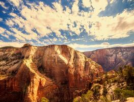 Muere excursionista en parque nacional de Utah tras quejarse del calor