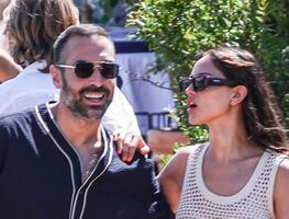 ¿Y Jason Momoa? Captan a Eiza González paseando con productor de cine