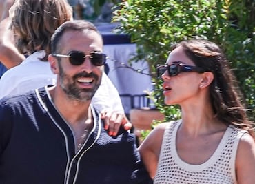 ¿Y Jason Momoa? Captan a Eiza González paseando con productor de cine