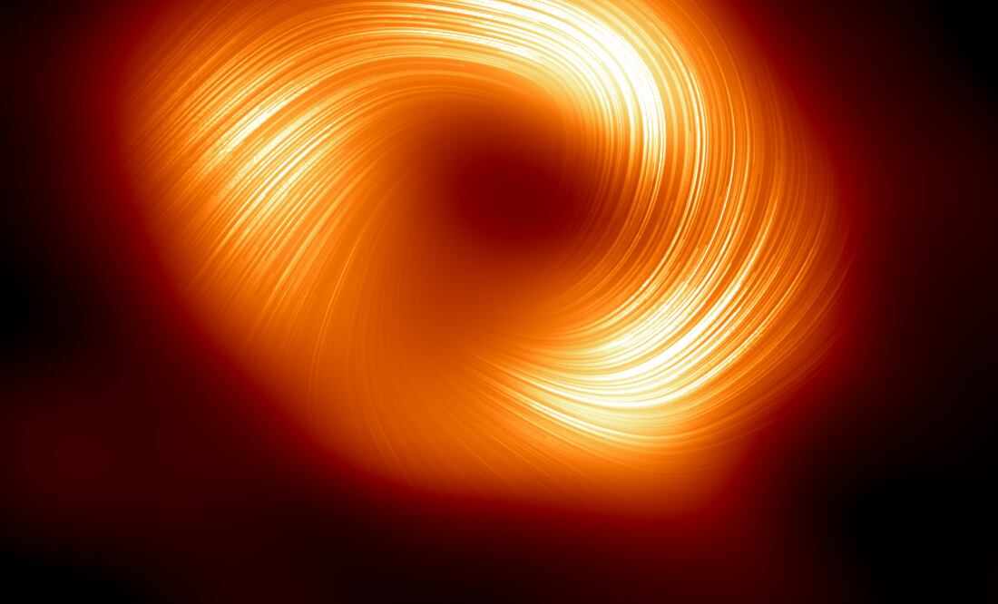 Una nueva imagen del agujero negro de la Vía Láctea desvela potentes campos magnéticos. EFE/ European Southern Observatory / Eht Collaboration